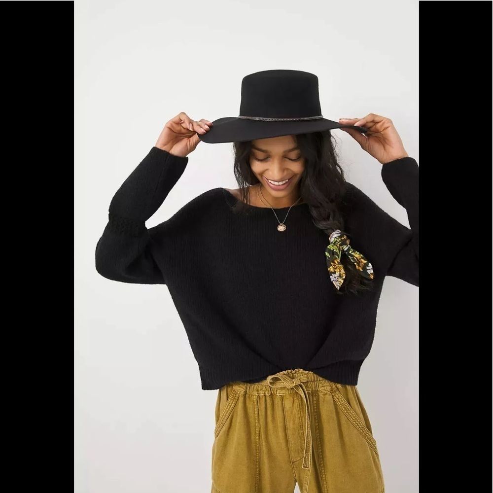 NWT Anthropologie Gigi Bell-Sleeve Pullover green